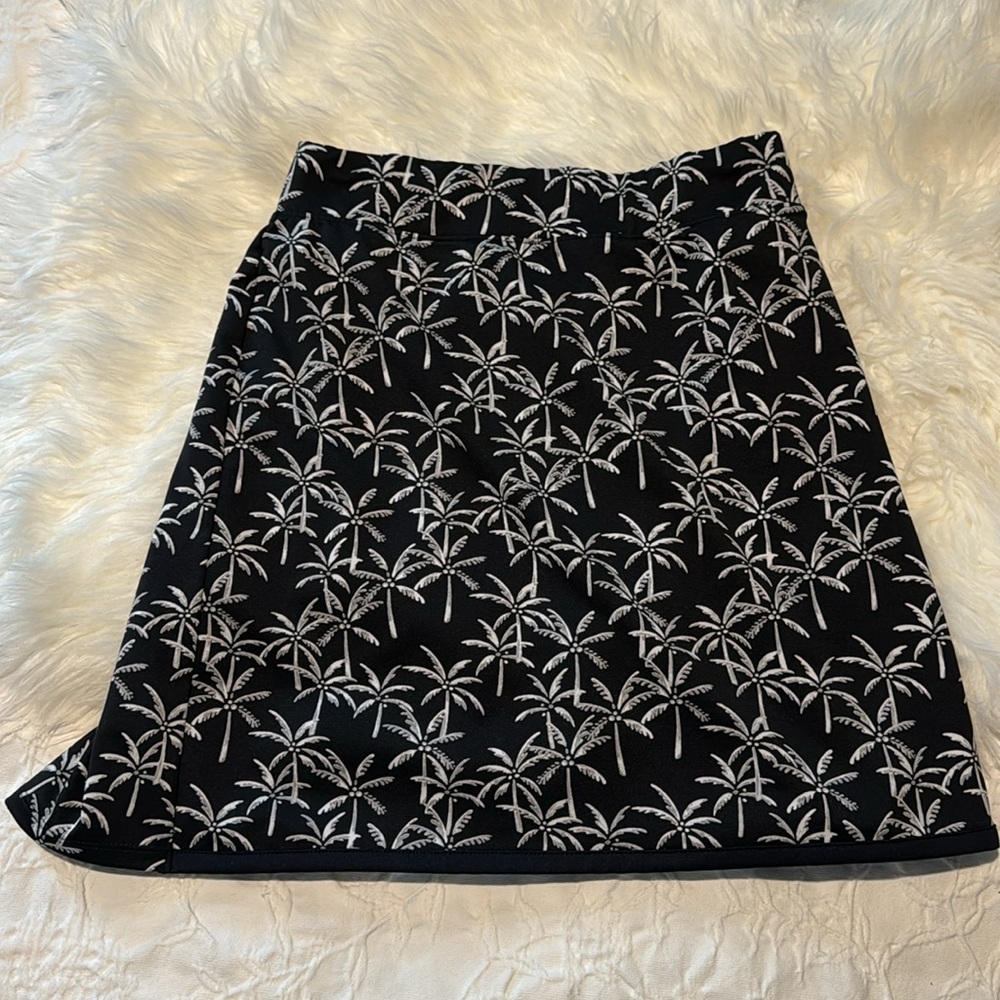 Crown and Ivy Skort Black with White Palm Trees picket on shorts Size XL